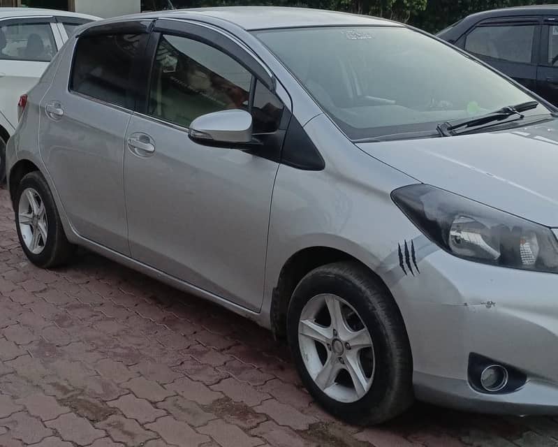 Toyota Vitz 2012 5