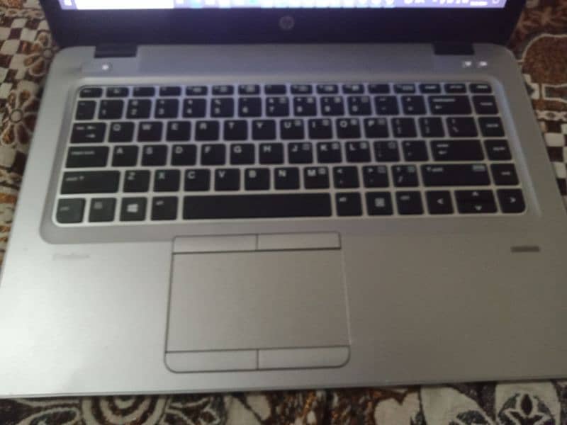 elite book g430 10 / 8 condition 9