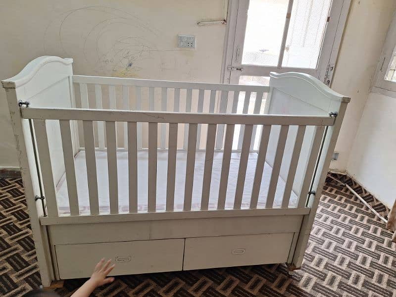 Baby cot 3