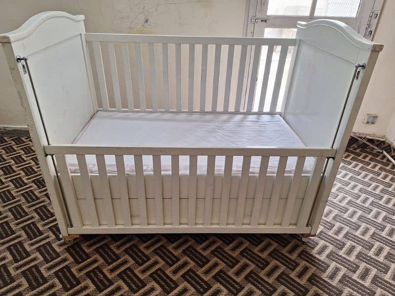 Baby cot 4