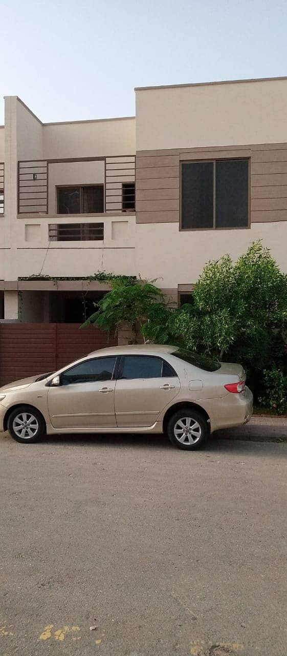 Toyota Corolla Altis 2013 1