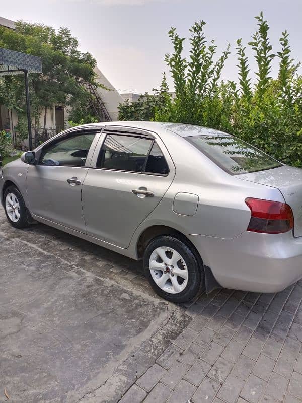 Toyota Belta 2010 4