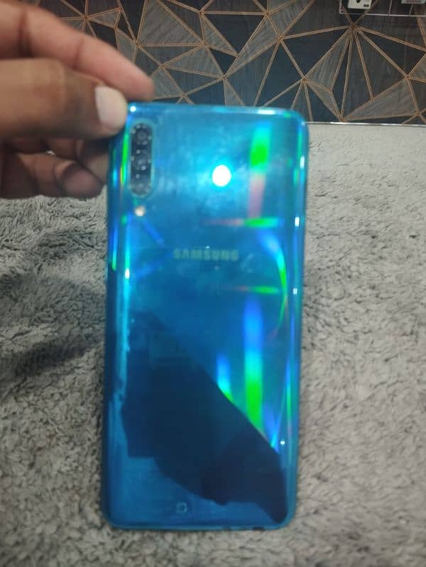 samsung A30s 4/128 2