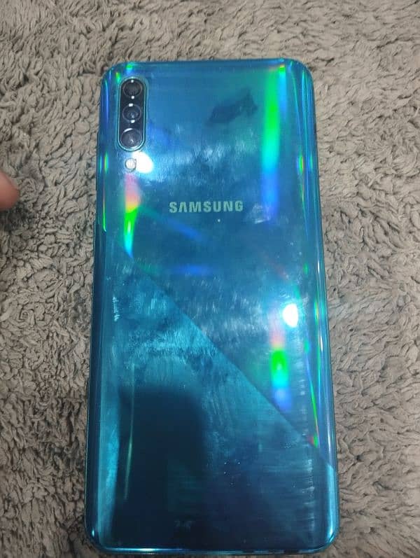 samsung A30s 4/128 3