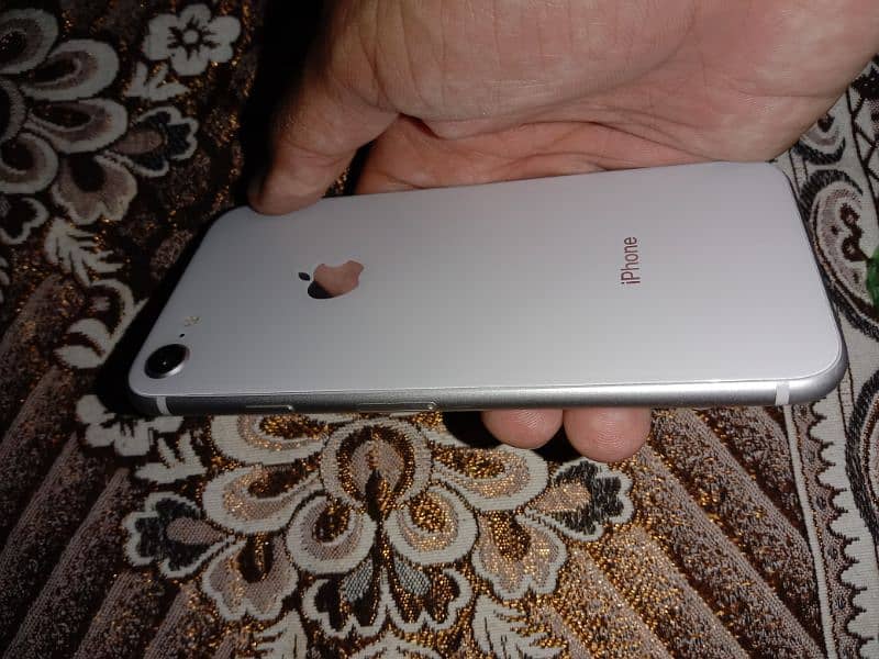 iphone8 nonpta price ma kami pashi ho skti ha only Whatsapp03436361552 2