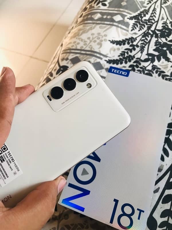 Tecno 18T white colour 0