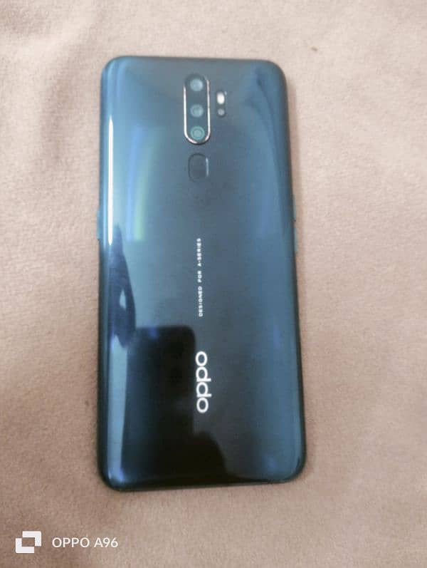 oppo a9 2020 with box good condtion 0