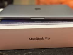 Macbook Pro M1 - 8/256 with Box 0