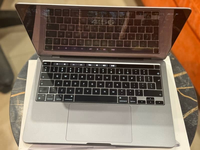 Macbook Pro M1 - 8/256 with Box 3