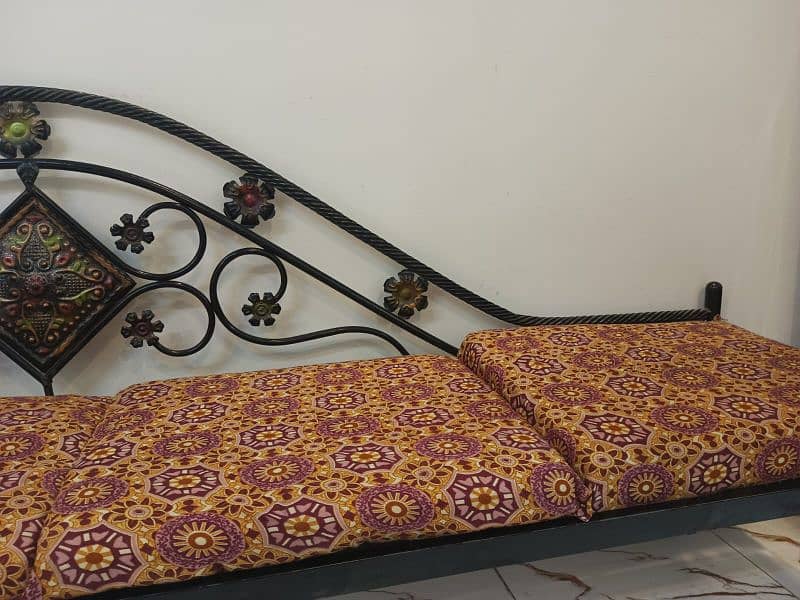 3 Seater Iron Sofa 1