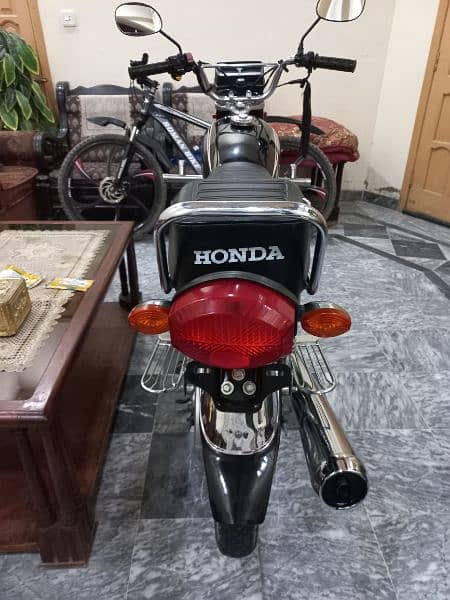 Honda CG 125 (2016) 8