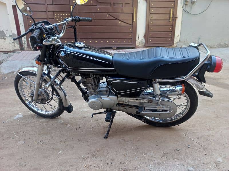 Honda CG 125 (2016) 9