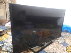 Changhong Ruba 32 inch with android box. . . 03228842510