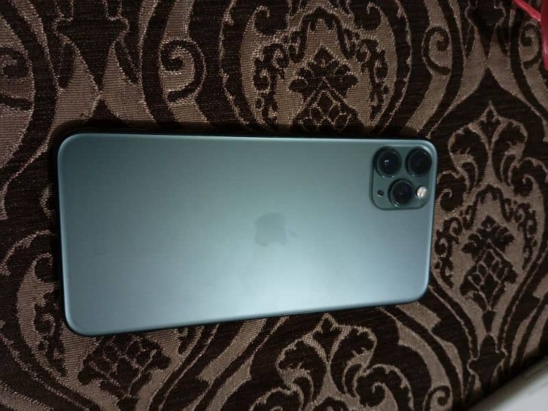 Iphone 11 pro max 256gb non pta. . . . midnight green colour 1