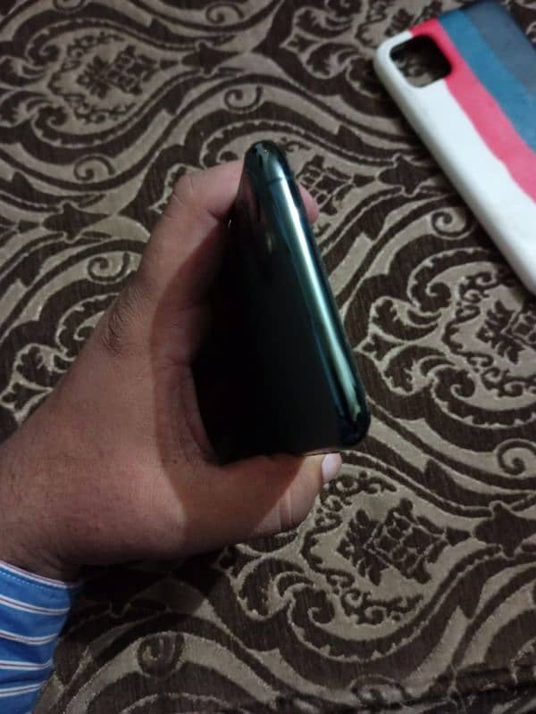 Iphone 11 pro max 256gb non pta. . . . midnight green colour 3