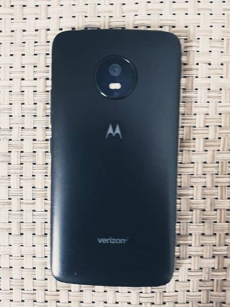 Motorola E4 2GB RAM / 16GB ROM 1