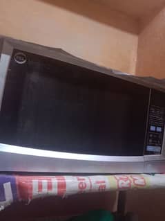 microwave oven