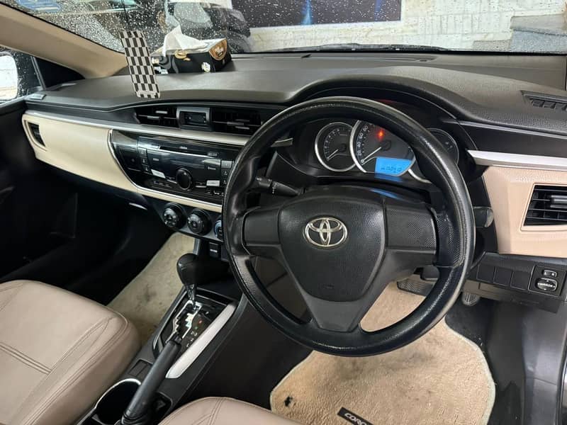 Toyota Corolla GLI 2016 1.3 Gli Automatic 4