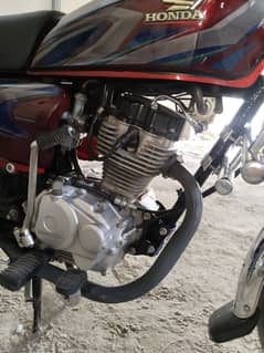 Honda 125 Red