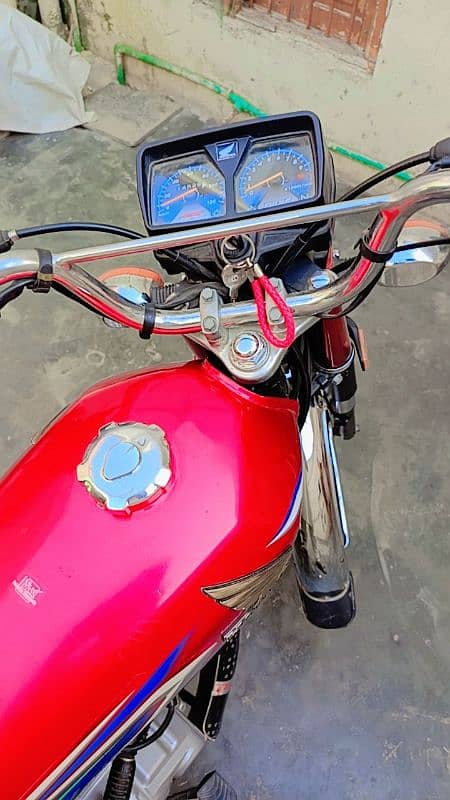 Honda 125 Model 2022 Total Genuine Bike Hai 4