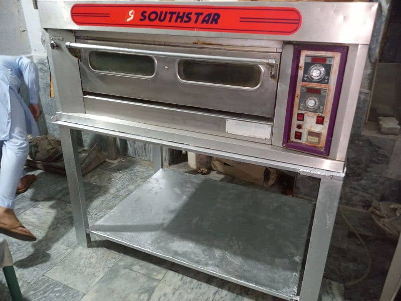 Pizza Oven with Pizza Pans and Delivery Box in Sialkot 1