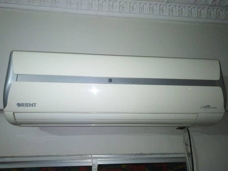 orient 1 ton non inverter AC 4