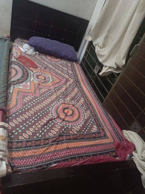 single bed for sale 0