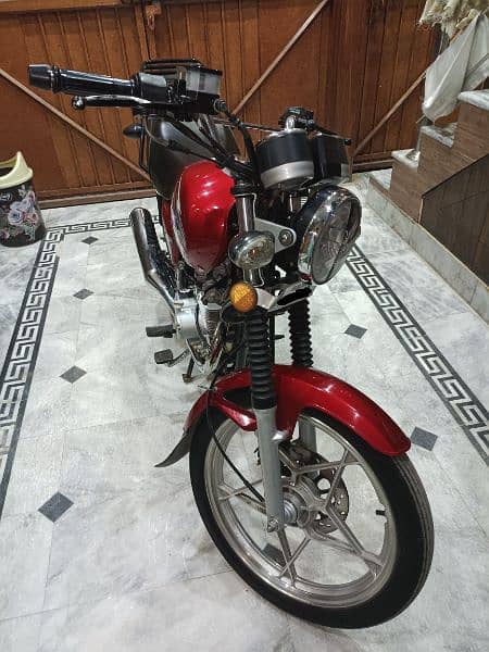 Suzuki GS150 0