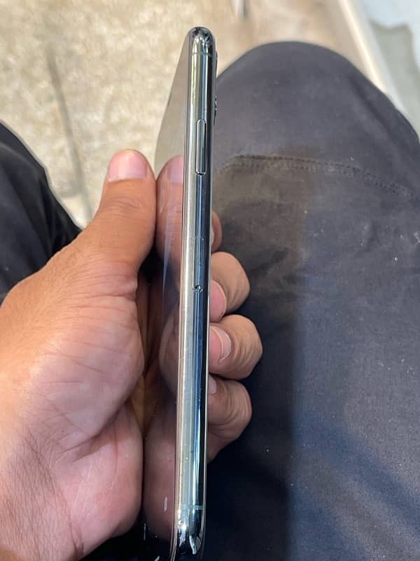 iPhone 11 Pro Max NON PTA 5