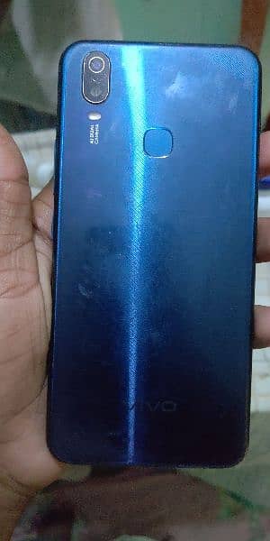 vivo y 11 3 32 only panel change he condition 10 by 8 he 0