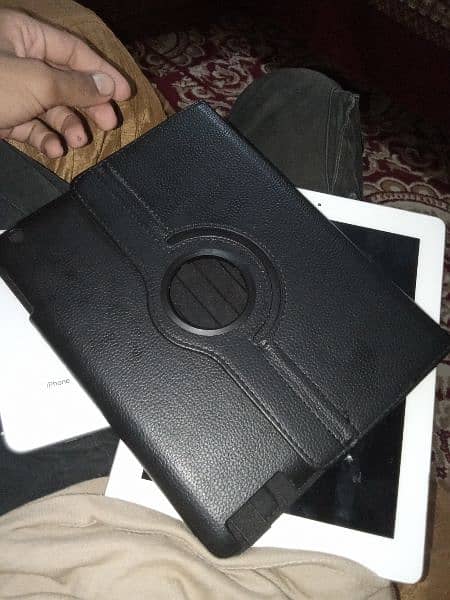 Ipad air 2 with charger and  free premium leather cover 4