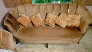 urgent sale five seater sofa set