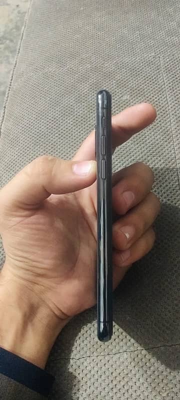 Iphone Xs 64GB NON PTA 4