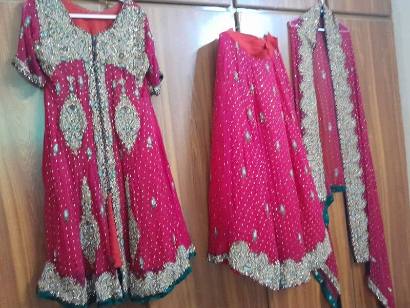 Bridal Pre loved Lengha For Sale - in a Brand New Condition 1