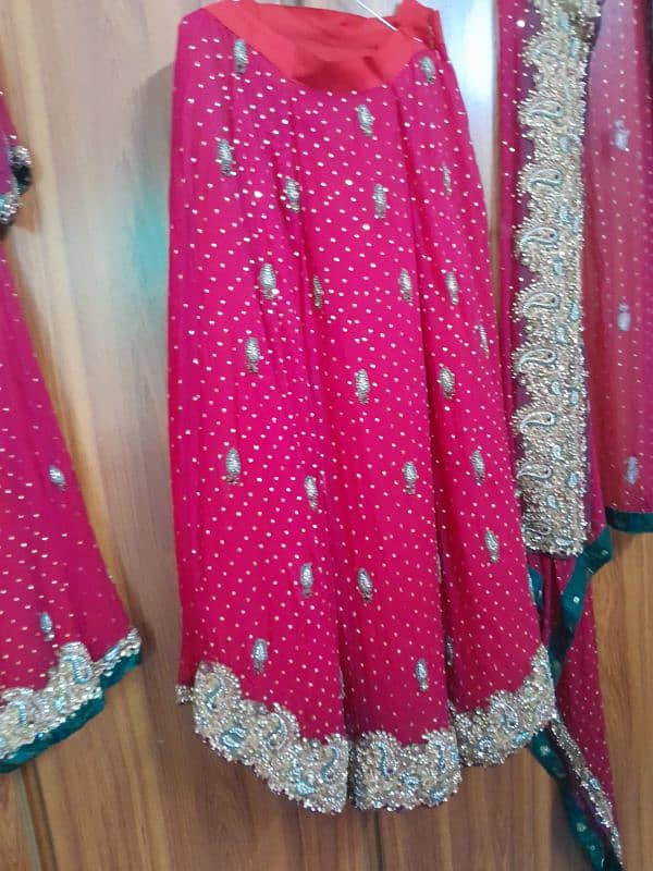 Bridal Pre loved Lengha For Sale - in a Brand New Condition 5