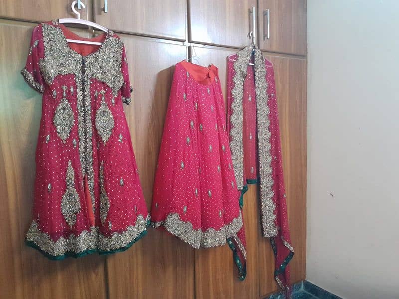 Bridal Pre loved Lengha For Sale - in a Brand New Condition 9