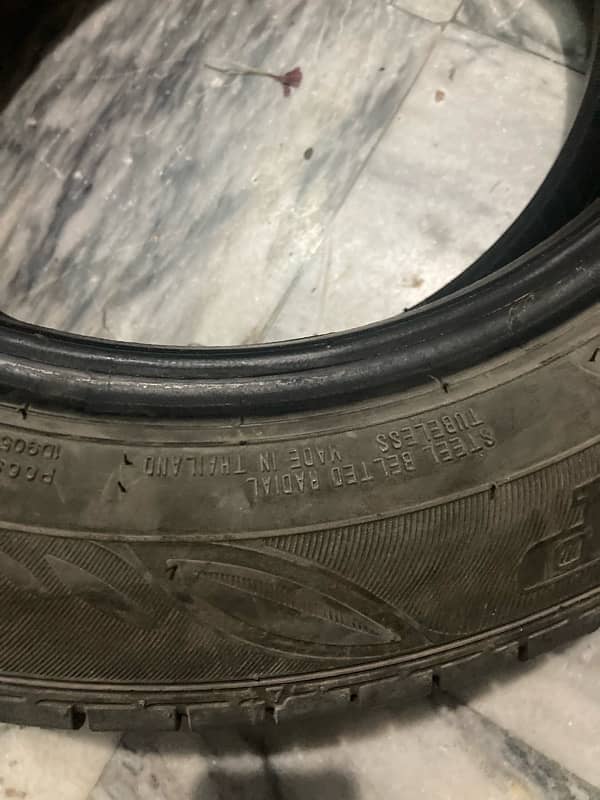 Tyre dunlop 165/65/14 3