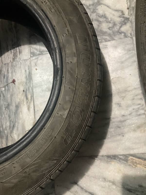 Tyre dunlop 165/65/14 4