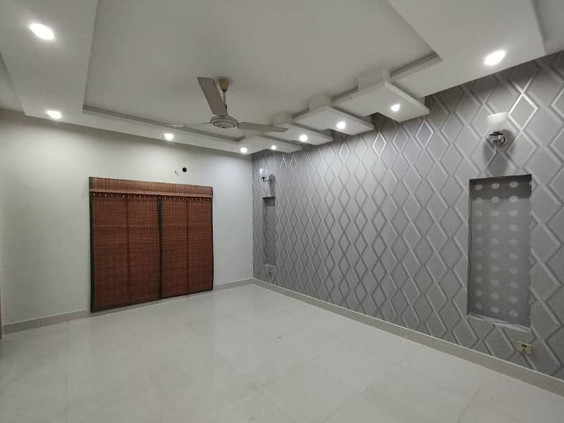 1 KANAL UPPER PORTION HOUSE FOR RENT IN BAHRIA TOWN LAHORE 4