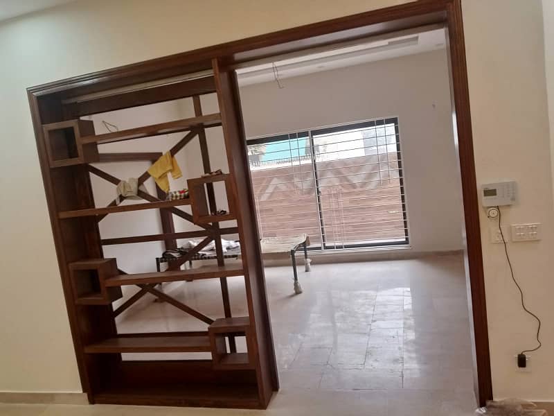 10 MARLA UPPER PORTION HOUSE FOR RENT IN BAHRIA TOWN LAHORE 2