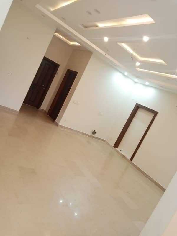 10 MARLA UPPER PORTION HOUSE FOR RENT IN BAHRIA TOWN LAHORE 3