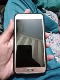 Samsung J7