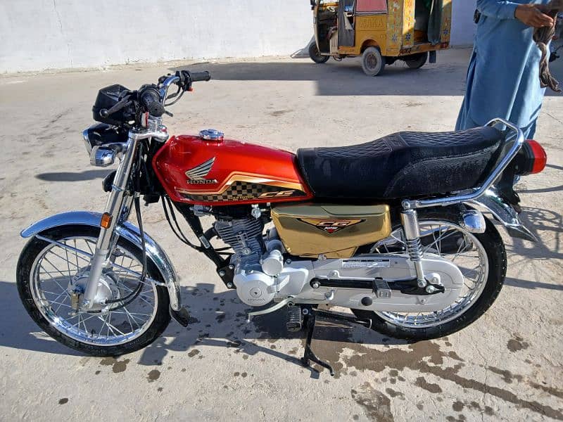 honda 125 s goldan 10/10 condition 2