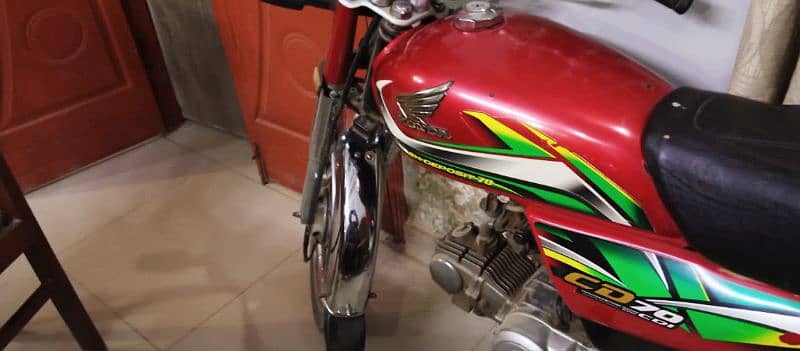 Honda cd 70 2022 RED Karachi Reg 6