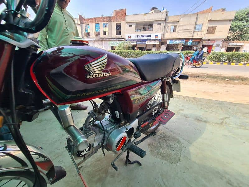 Honda cd70 8