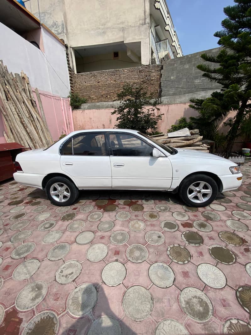 Toyota Corolla XE 1994 AE 100 4