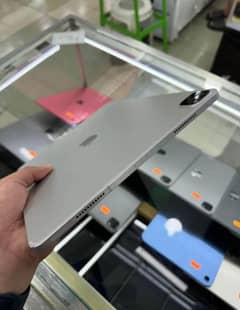 iPad Pro M1 chip 128 GB 2021 model