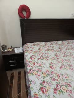 Bed Set, Iron Stand, Dressing, Devidor & Almari 0