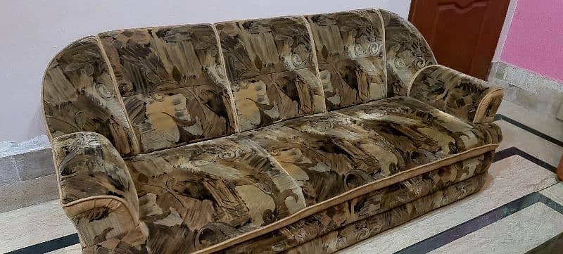 home sofa for sale in good condition 2