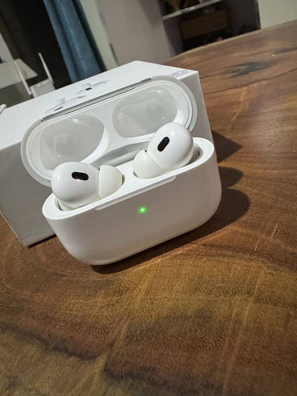 Apple AirPods Pro 2nd generation 0